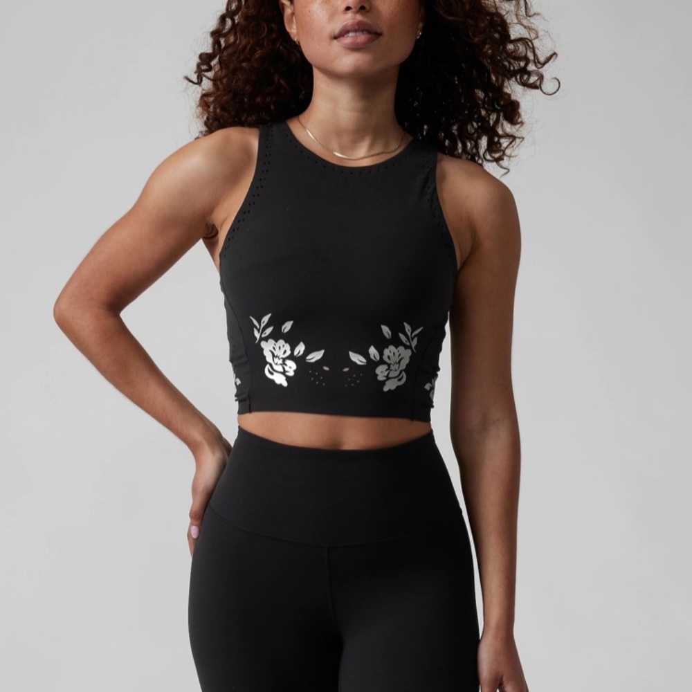 Athleta Conscious Crop NWOT